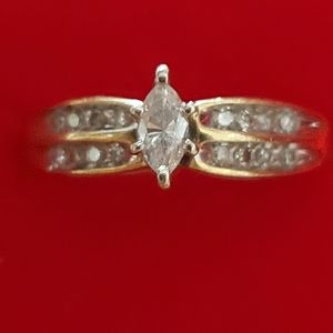 10k gold 1 ct diamond marquis ring size 5.5